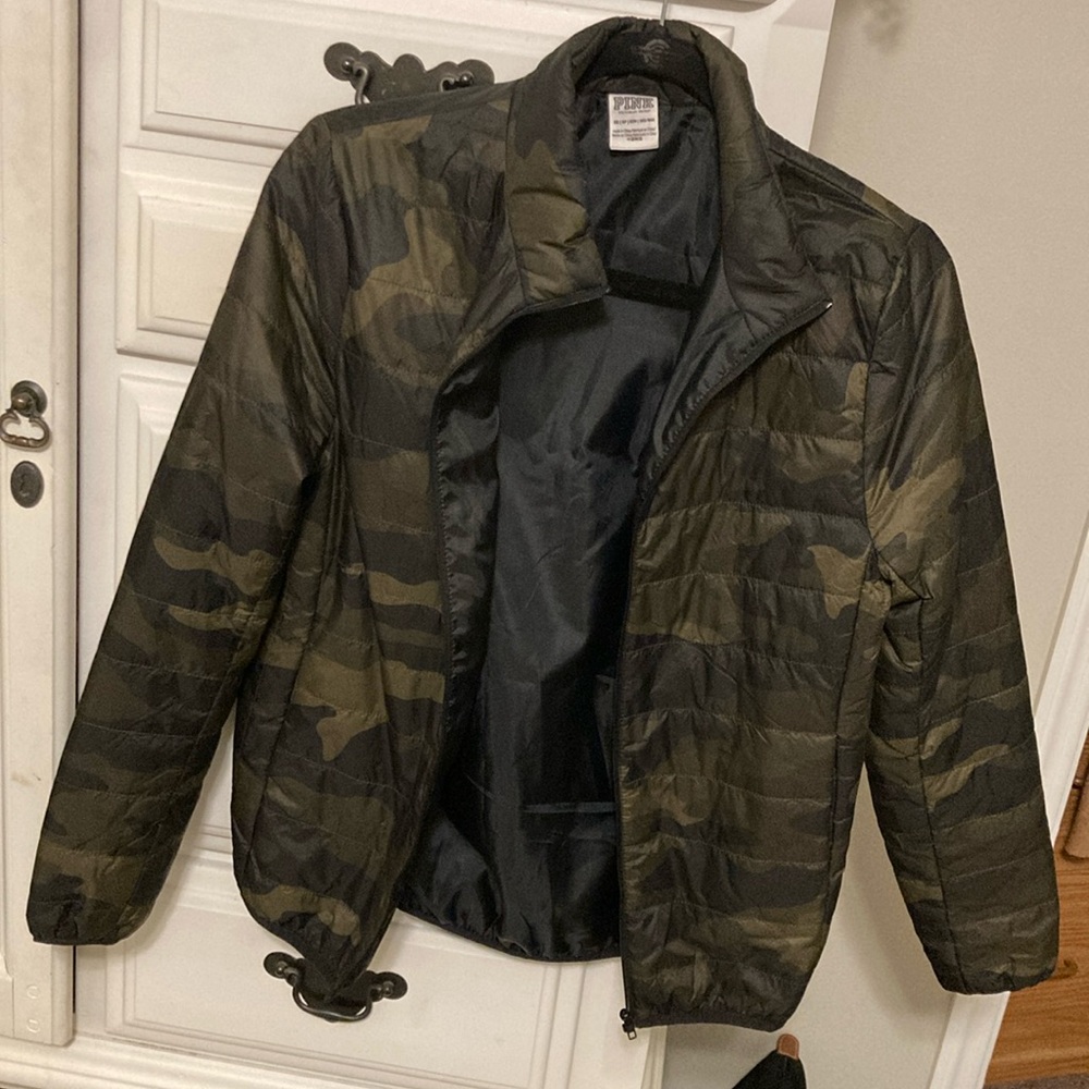PINK Victorias Secret camo jacket SZ XS
